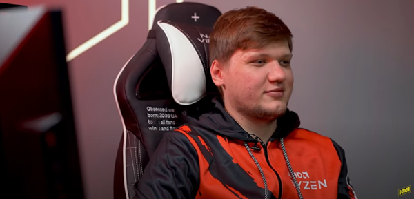 LOL世界赛收视率创历史新低 官方解说团队遭遇挑战